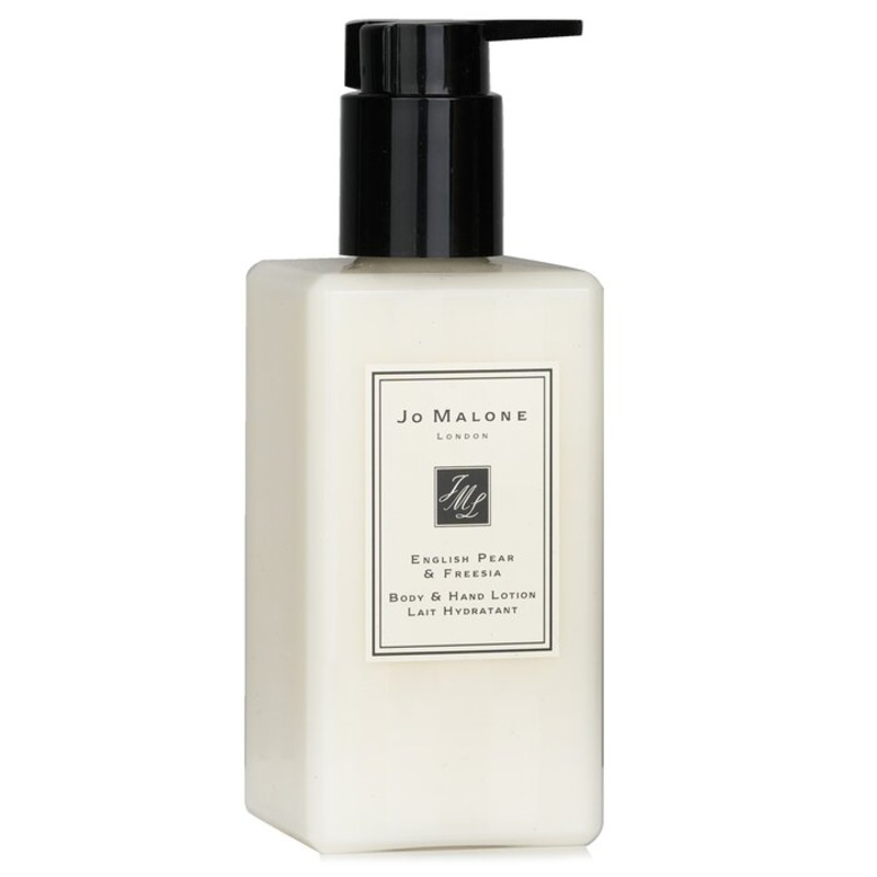 English Pear & Freesia Body & Hand Lotion Size: 250ml/8.5oz Weight: 0.30KG
